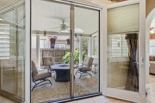 6813 Vilamoura Way, Elk Grove, CA 95757