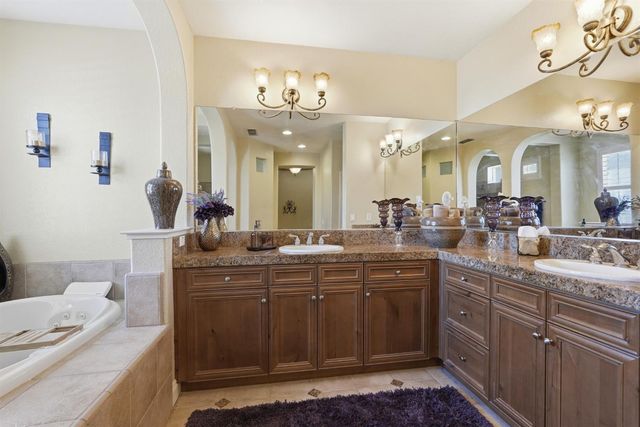 6813 Vilamoura Way, Elk Grove, CA 95757