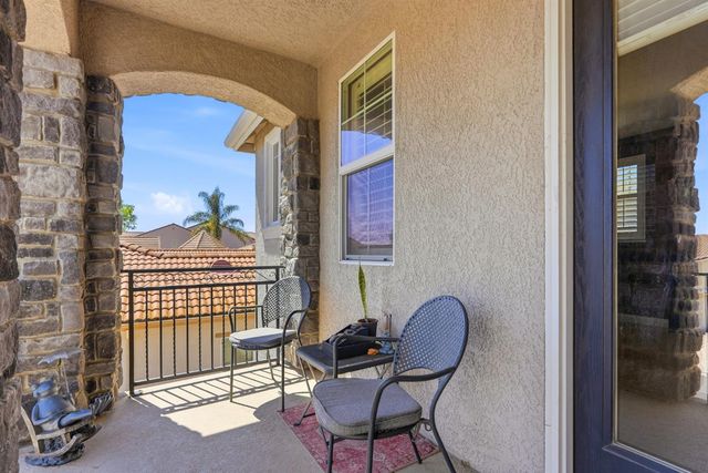 6813 Vilamoura Way, Elk Grove, CA 95757