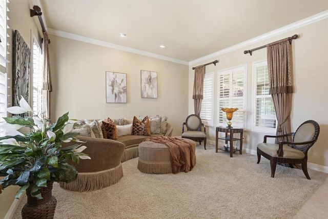 6813 Vilamoura Way, Elk Grove, CA 95757