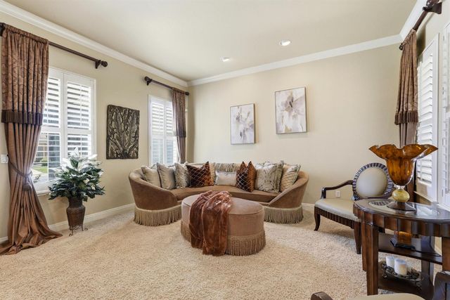 6813 Vilamoura Way, Elk Grove, CA 95757