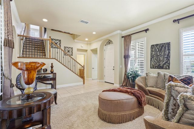 6813 Vilamoura Way, Elk Grove, CA 95757