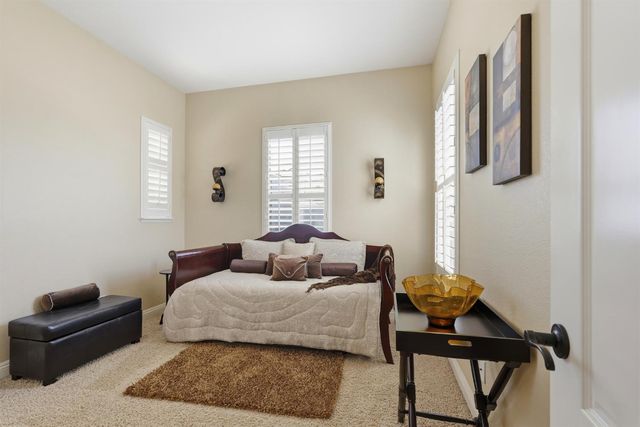 6813 Vilamoura Way, Elk Grove, CA 95757