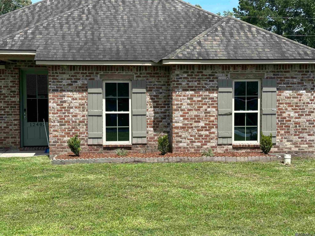 12402 Buddy Ellis Rd, Denham Springs, LA 70726