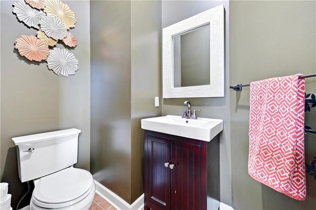 8477 Timber Trails Drive, De Soto, KS 66018