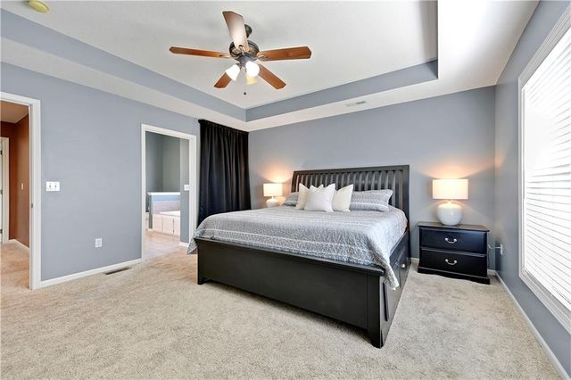 8477 Timber Trails Drive, De Soto, KS 66018