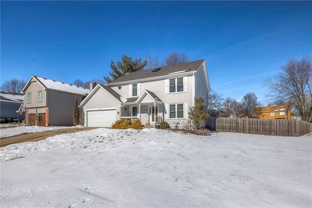 15808 Glenwood Avenue, Overland Park, KS 66223