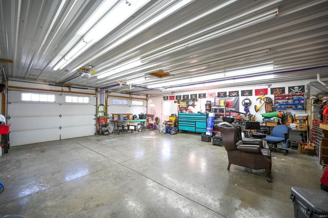 6633 E 400 SOUTH, Kokomo, IN 46902