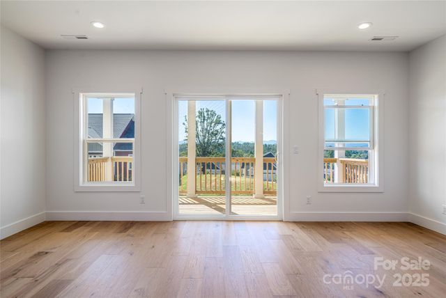 83 Greenwood Fields Drive, Asheville, NC 28804