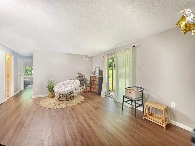 7 Village Rock Ln 2, Natick, MA 01760