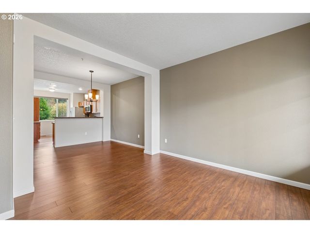 290 Nw 116TH Ave 102, Portland, OR 97229