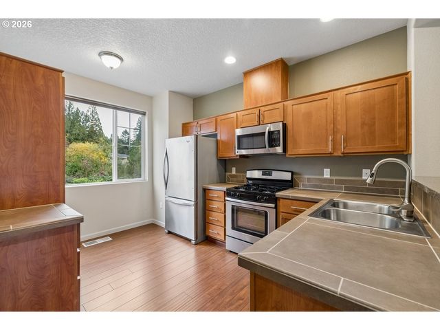 290 Nw 116TH Ave 102, Portland, OR 97229