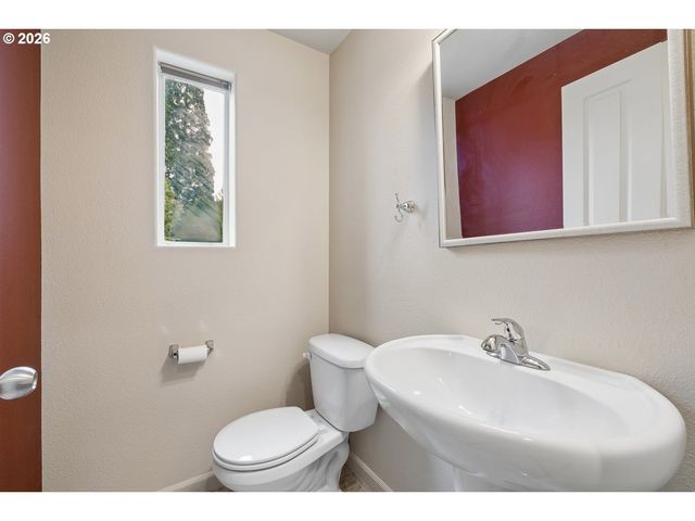 290 Nw 116TH Ave 102, Portland, OR 97229