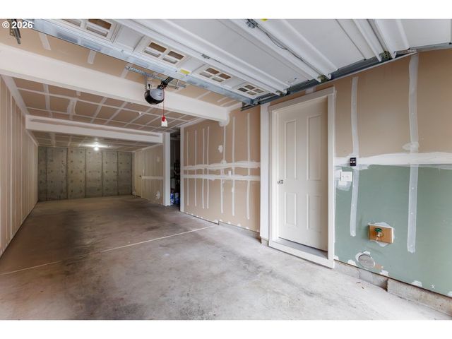 290 Nw 116TH Ave 102, Portland, OR 97229