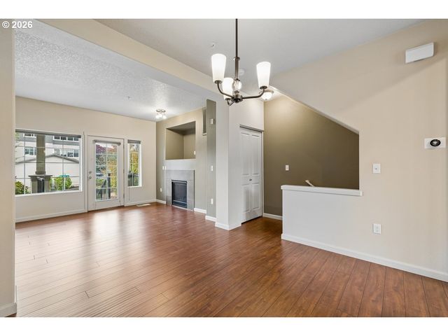 290 Nw 116TH Ave 102, Portland, OR 97229