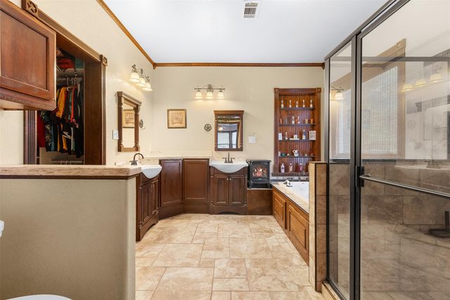 1283 Kenney Hall Road, Brenham, TX 77833