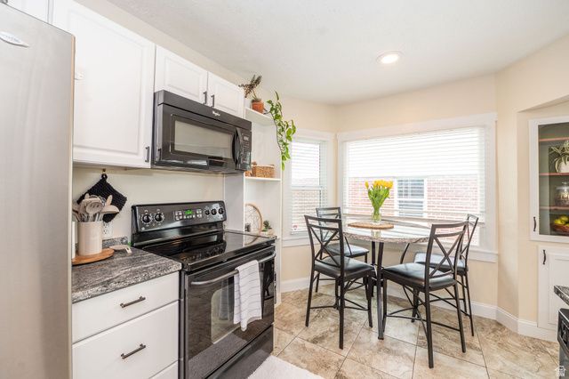 181 S COUNTRY CLUB DR, South Ogden, UT 84405
