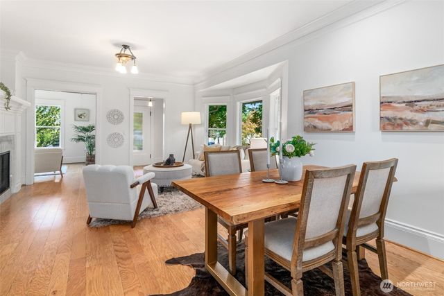 2217 4th Avenue N, Seattle, WA 98109