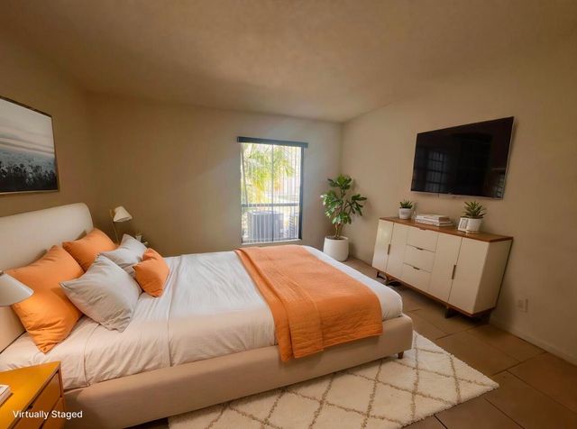 1500 N Congress Avenue C11, West Palm Beach, FL 33401