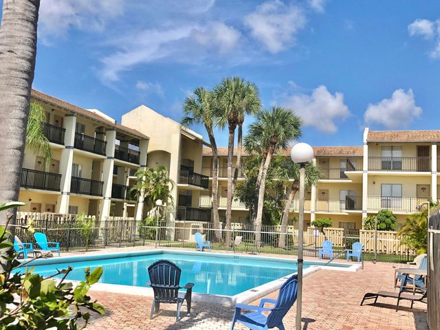 1500 N Congress Avenue C11, West Palm Beach, FL 33401