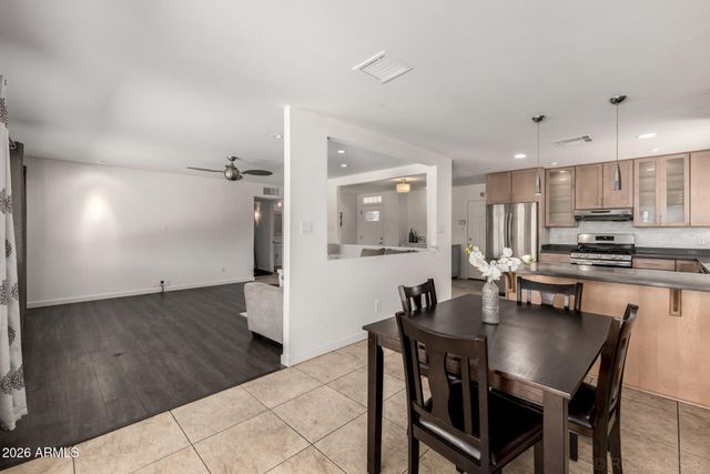 9832 N 29th Street, Phoenix, AZ 85028