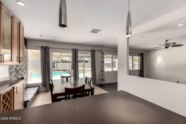 9832 N 29th Street, Phoenix, AZ 85028