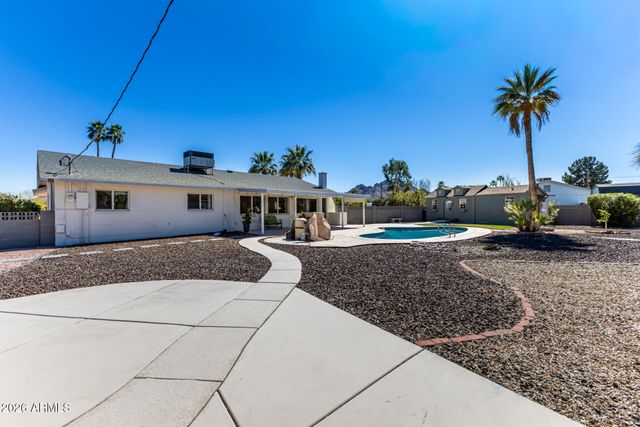 9832 N 29th Street, Phoenix, AZ 85028