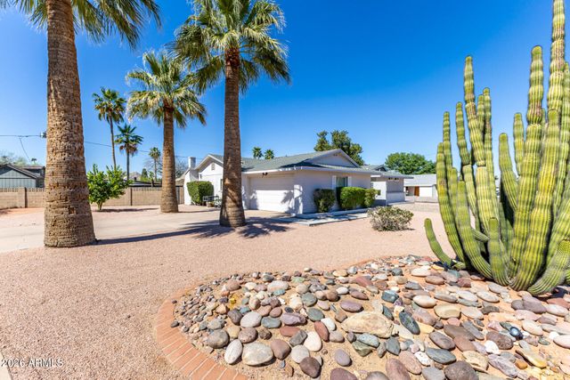 9832 N 29th Street, Phoenix, AZ 85028