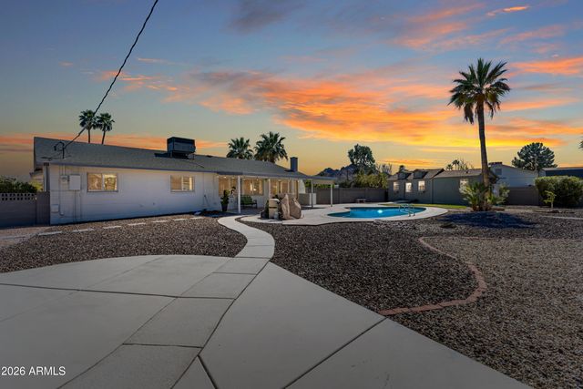 9832 N 29th Street, Phoenix, AZ 85028