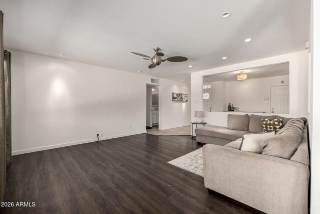 9832 N 29th Street, Phoenix, AZ 85028