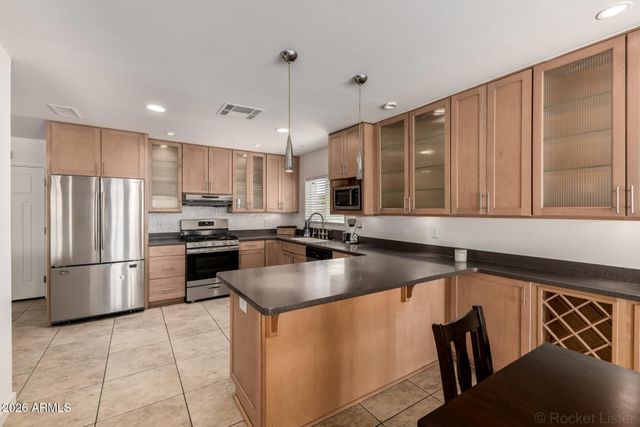 9832 N 29th Street, Phoenix, AZ 85028