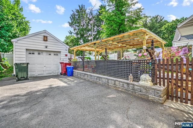 31 Hay Avenue, Nutley, NJ 07110