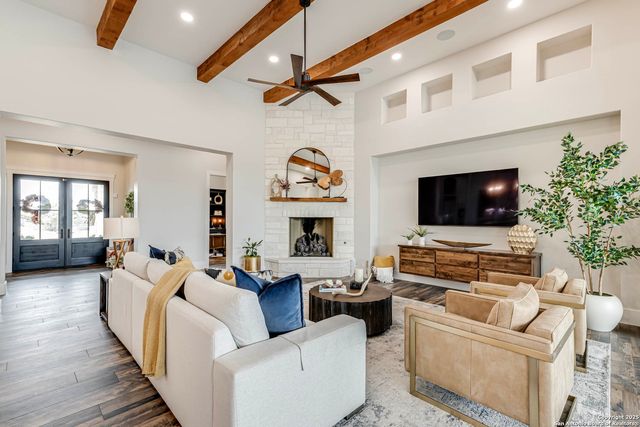 65 Sabinas Ridge Rd, Boerne, TX 78006