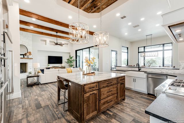 65 Sabinas Ridge Rd, Boerne, TX 78006