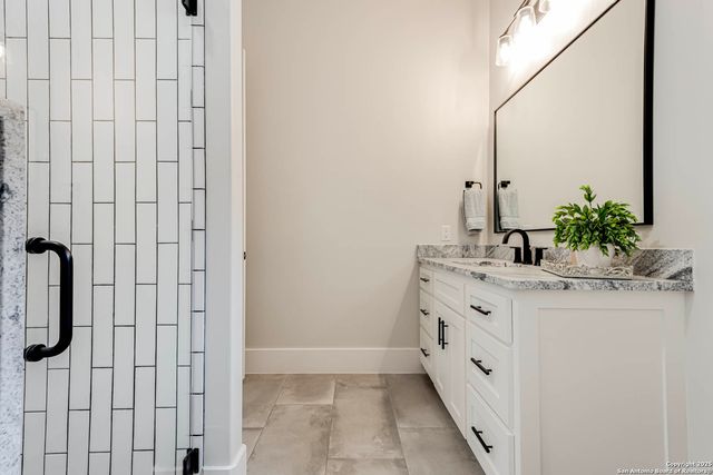 65 Sabinas Ridge Rd, Boerne, TX 78006