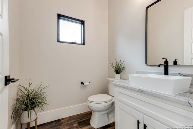 65 Sabinas Ridge Rd, Boerne, TX 78006