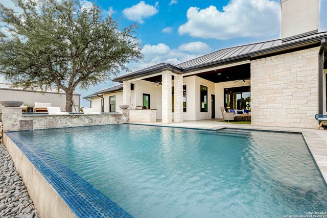 65 Sabinas Ridge Rd, Boerne, TX 78006