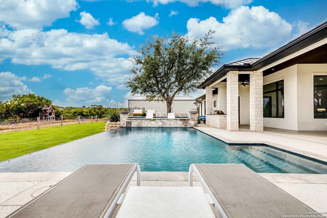 65 Sabinas Ridge Rd, Boerne, TX 78006