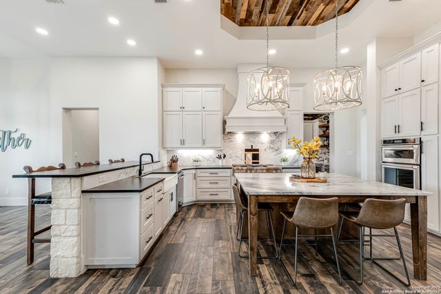 65 Sabinas Ridge Rd, Boerne, TX 78006