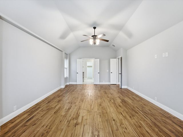 909 Longhorn Drive, Aubrey, TX 76227