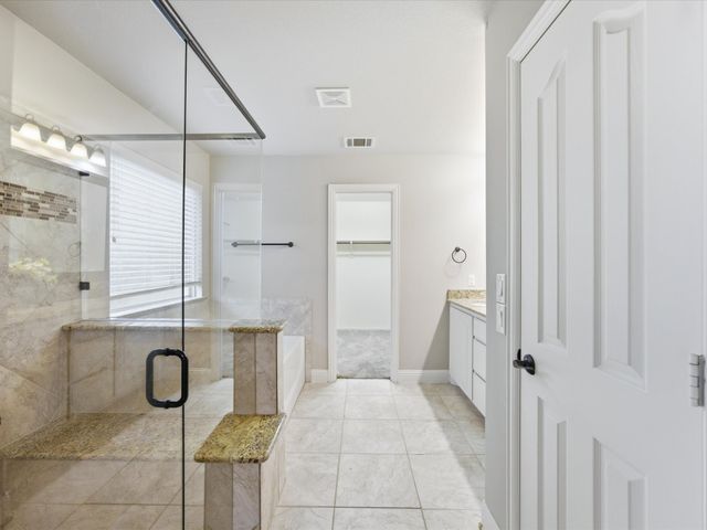 909 Longhorn Drive, Aubrey, TX 76227