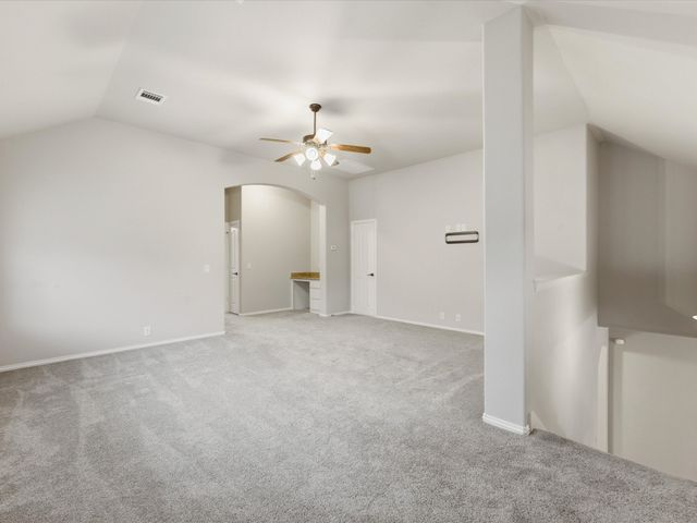 909 Longhorn Drive, Aubrey, TX 76227