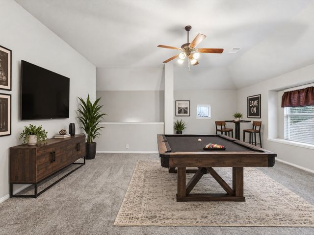 909 Longhorn Drive, Aubrey, TX 76227