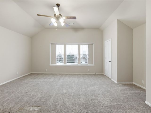 909 Longhorn Drive, Aubrey, TX 76227