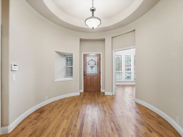 909 Longhorn Drive, Aubrey, TX 76227