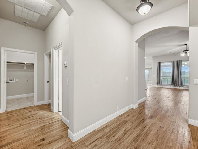 909 Longhorn Drive, Aubrey, TX 76227