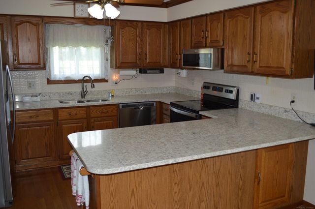 51930 North Avenue, Macomb Twp, MI 48042