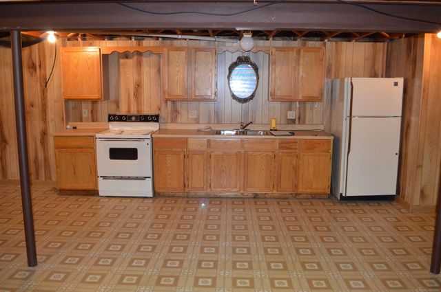 51930 North Avenue, Macomb Twp, MI 48042