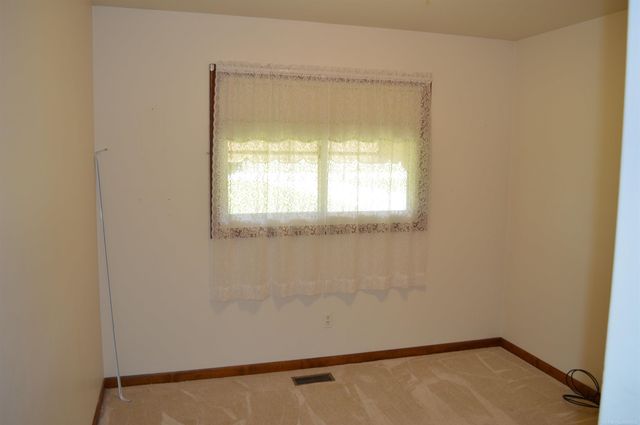 51930 North Avenue, Macomb Twp, MI 48042
