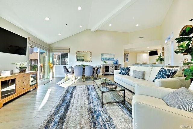 420 Lake 301, Huntington Beach, CA 92648